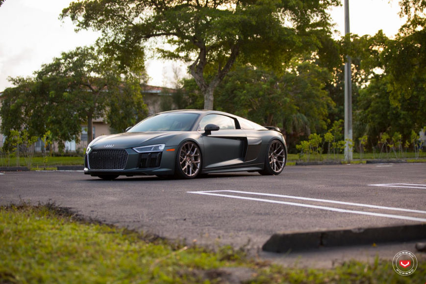 Audi R8   CG204