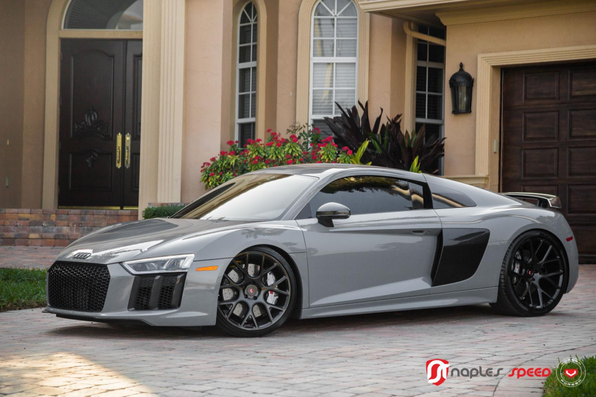 Audi R8   CG204