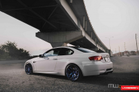   Vossen: VVS-CV2 - Custom Finish - F: 20x9 / R: 20x10.5
