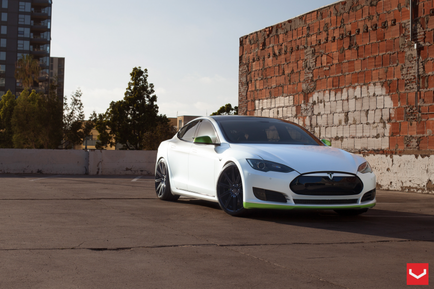 Tesla Model S   CV4