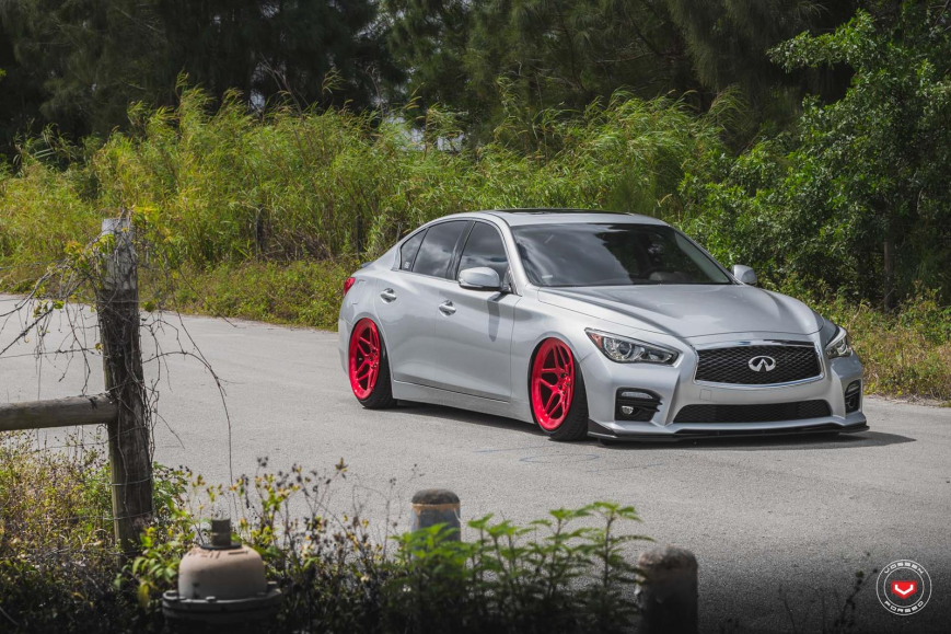 Infiniti Q50   LC104