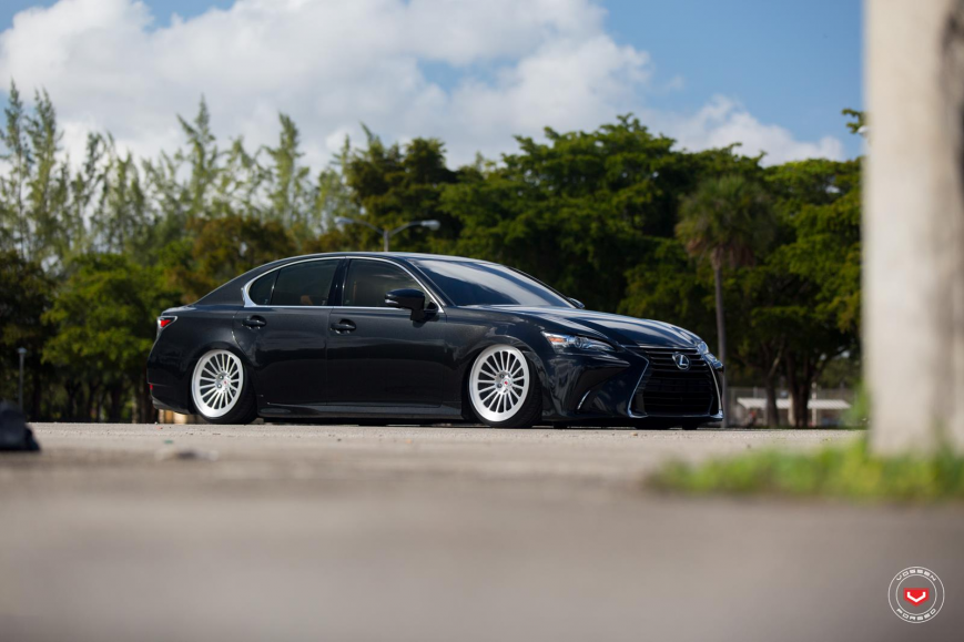 Lexus GS   LC106T