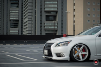   Vossen: Lexus LS   Vossen CG-201