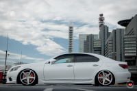   Vossen: Lexus LS   Vossen CG-201