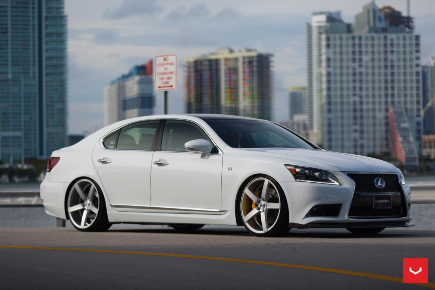 Lexus LS   CV3-R