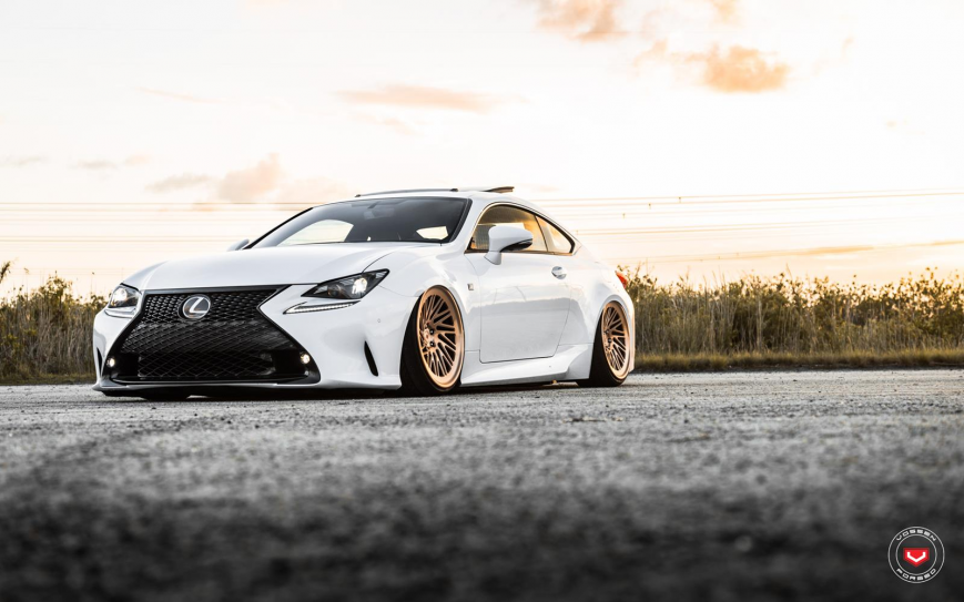 Lexus RC F   LC105T