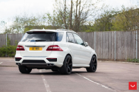   Vossen: Mercedes ML63   Vossen CV3R