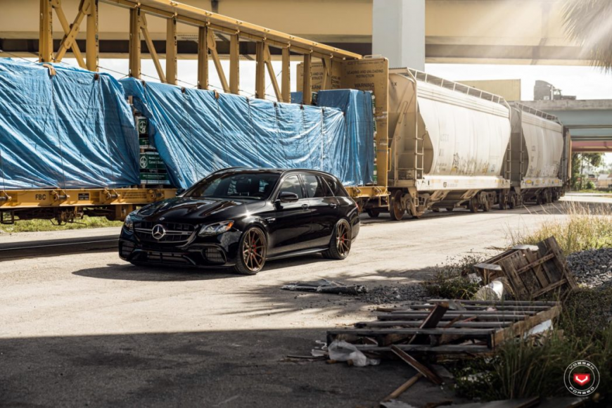 Mercedes Benz E Class   
