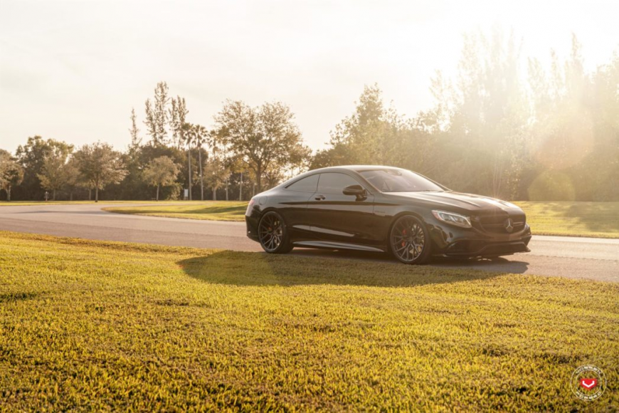 Mercedes Benz S63 Coupe   