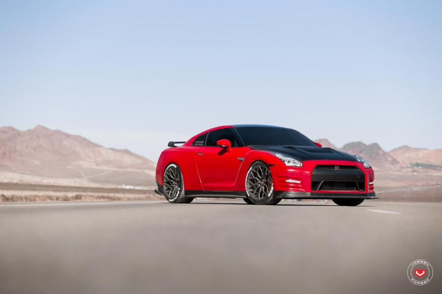 Nissan GTR   