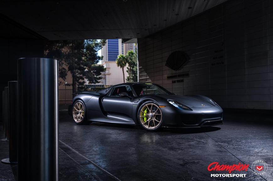 Porsche 918   