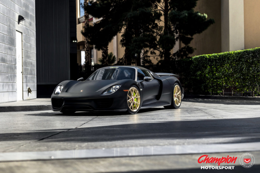 Porsche 918   