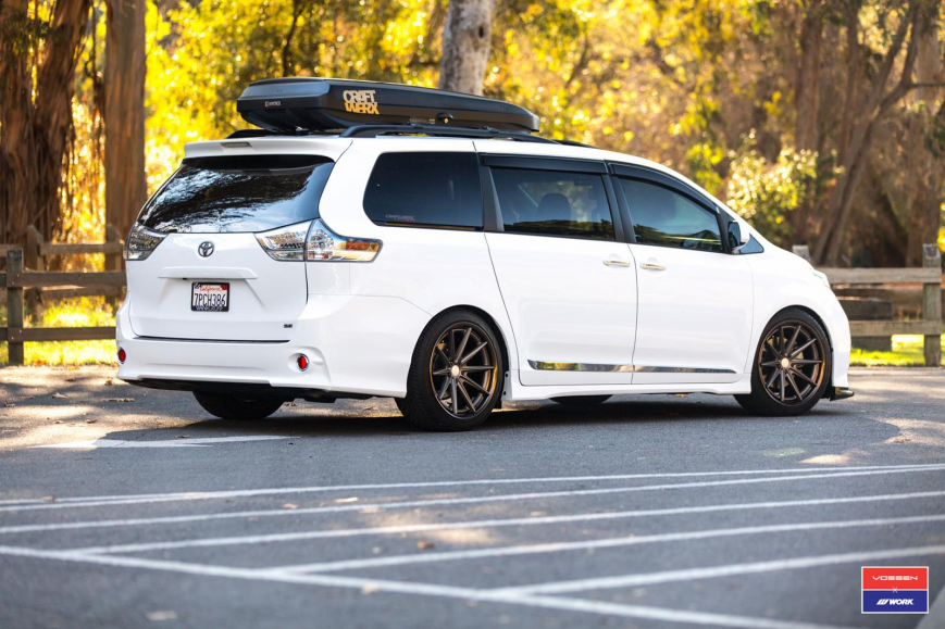 Toyota Sienna   VWS1