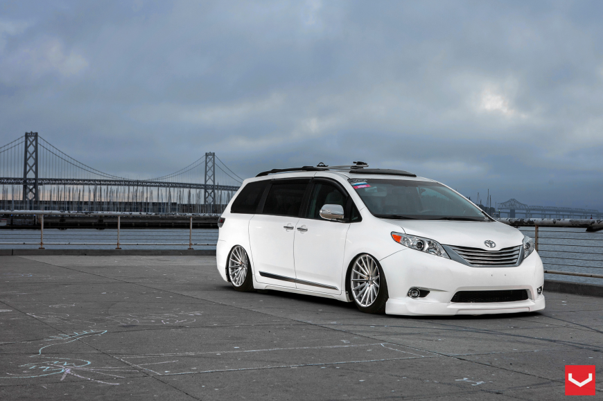 Toyota Sienna   VFS2