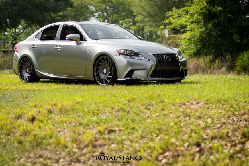 Lexus IS   VLE1