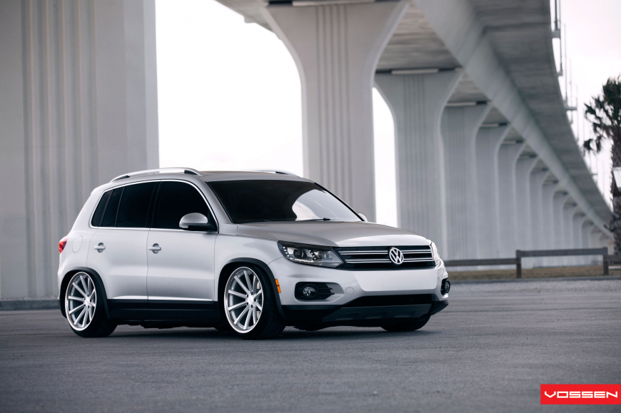 Volkswagen Tiguan   CV1