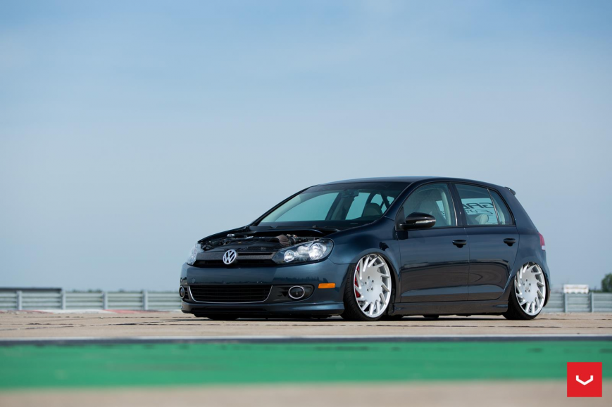 Volkswagen Golf   VLE1