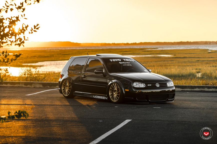Volkswagen Golf   LC105T