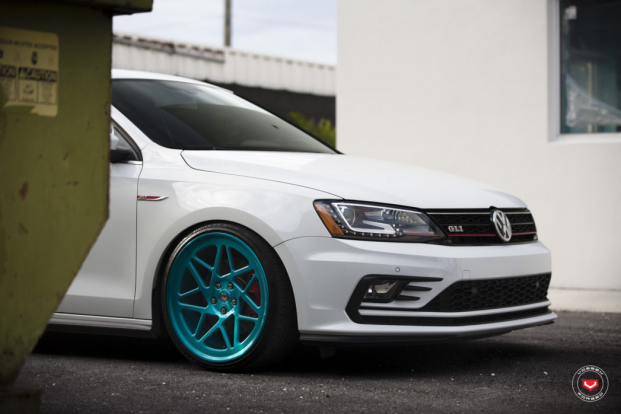 VW Jetta   Vossen LC-109T