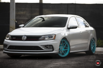 ���� ������� Vossen: VW Jetta �� ������ Vossen LC-109T